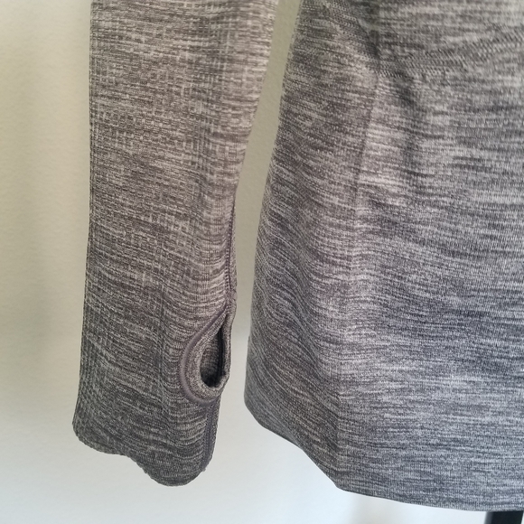 Lululemon Swiftly tech hip length running training shirt gray 8 - Picture 7 of 8